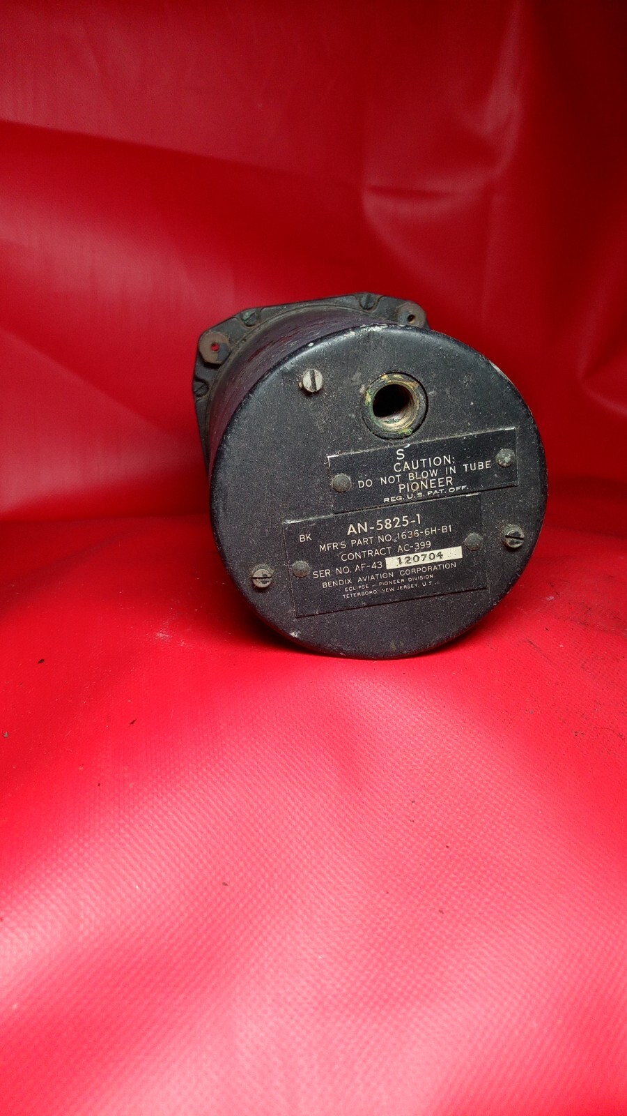 BENDIX INSTRUMENT RATE OF CLIMB INDICATOR 6000FPM