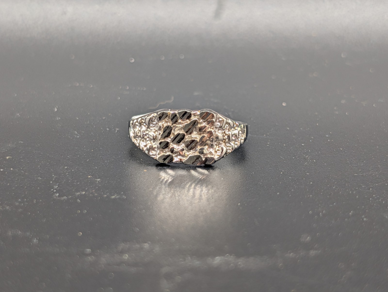 925 Silver Nugget Ring. Size 7