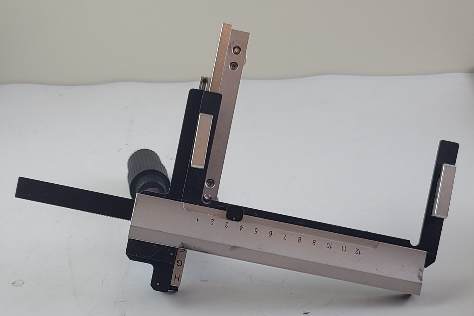 Motic Mechanical Stage Clip