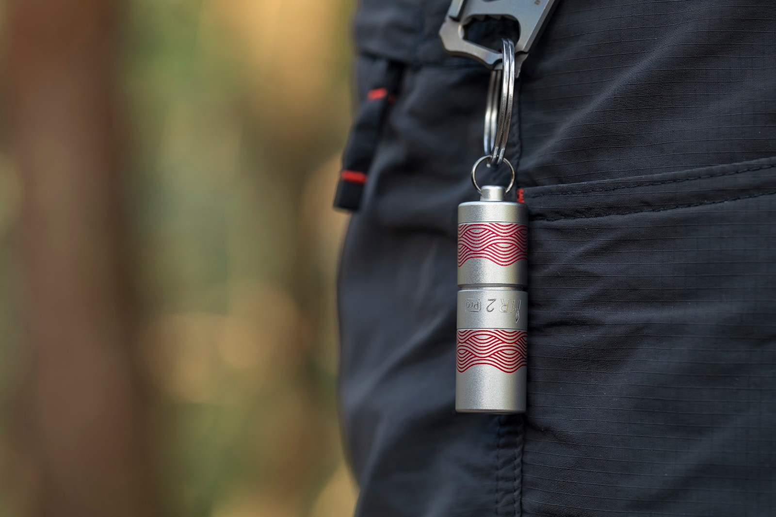 Olight I1R 2 PRO Flow Tiny USB-C Rechargeable Keychain Flashlight, 180 Lumens