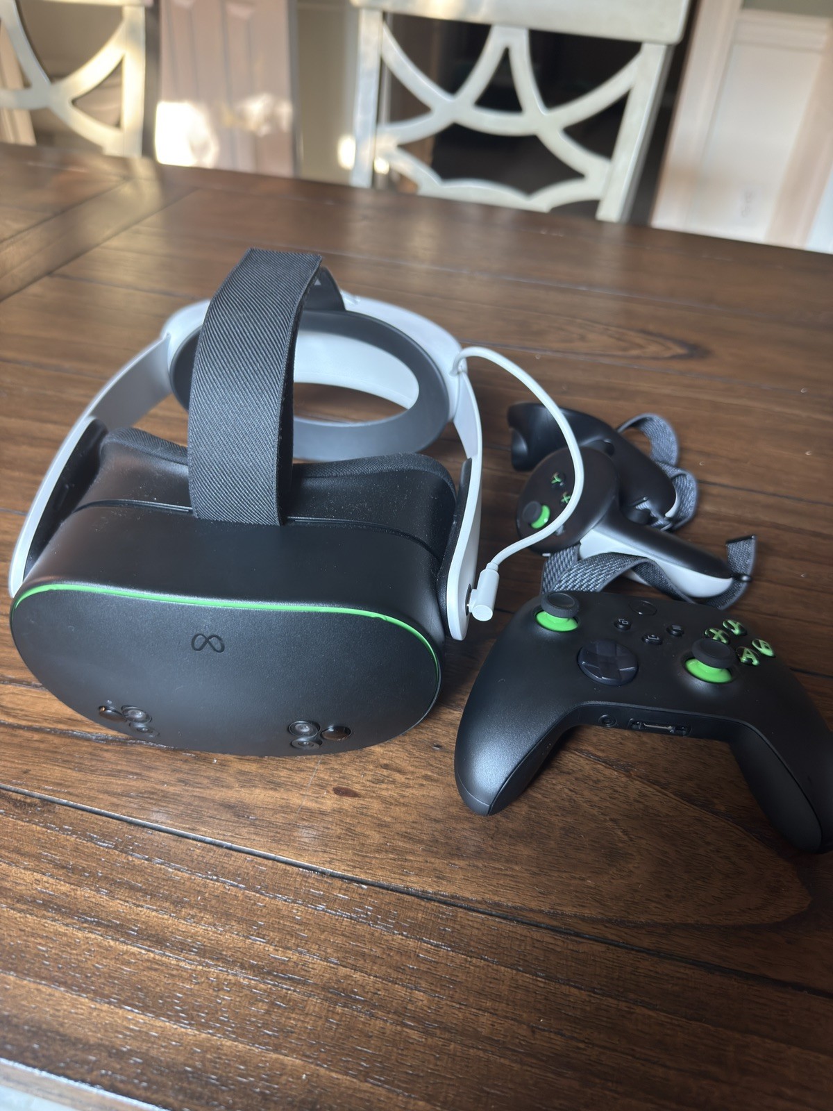 Meta Quest 3S Xbox Edition VR Headset 128GB w/ Controllers/Elite Strap
