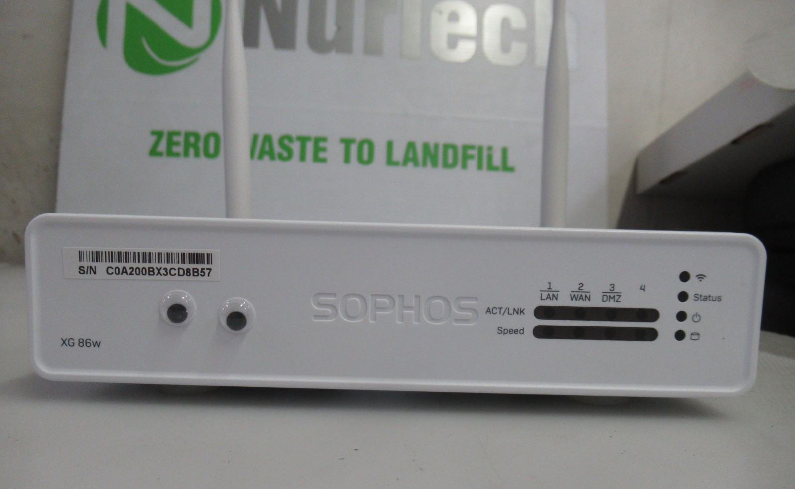 Sophos XG 86w Rev. 1  Network Security Firewall 4 Port Connection