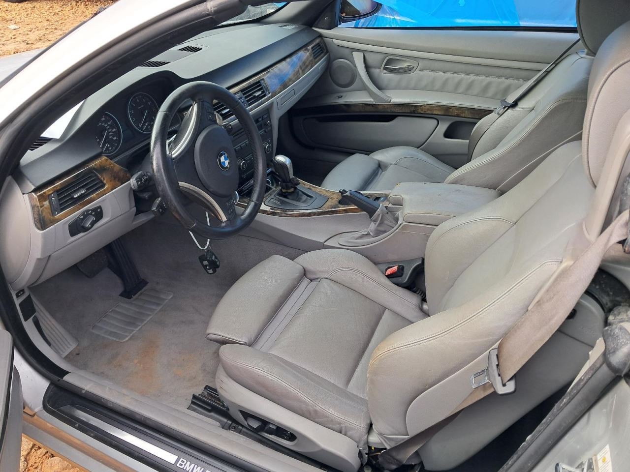 335I 2007 Glove Box 4808698