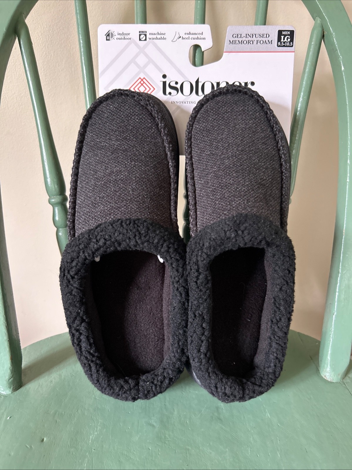 Isotoner Gel-Infused Memory Foam Men's Large 9.5-10.5 NEW Indoor/Outdoor