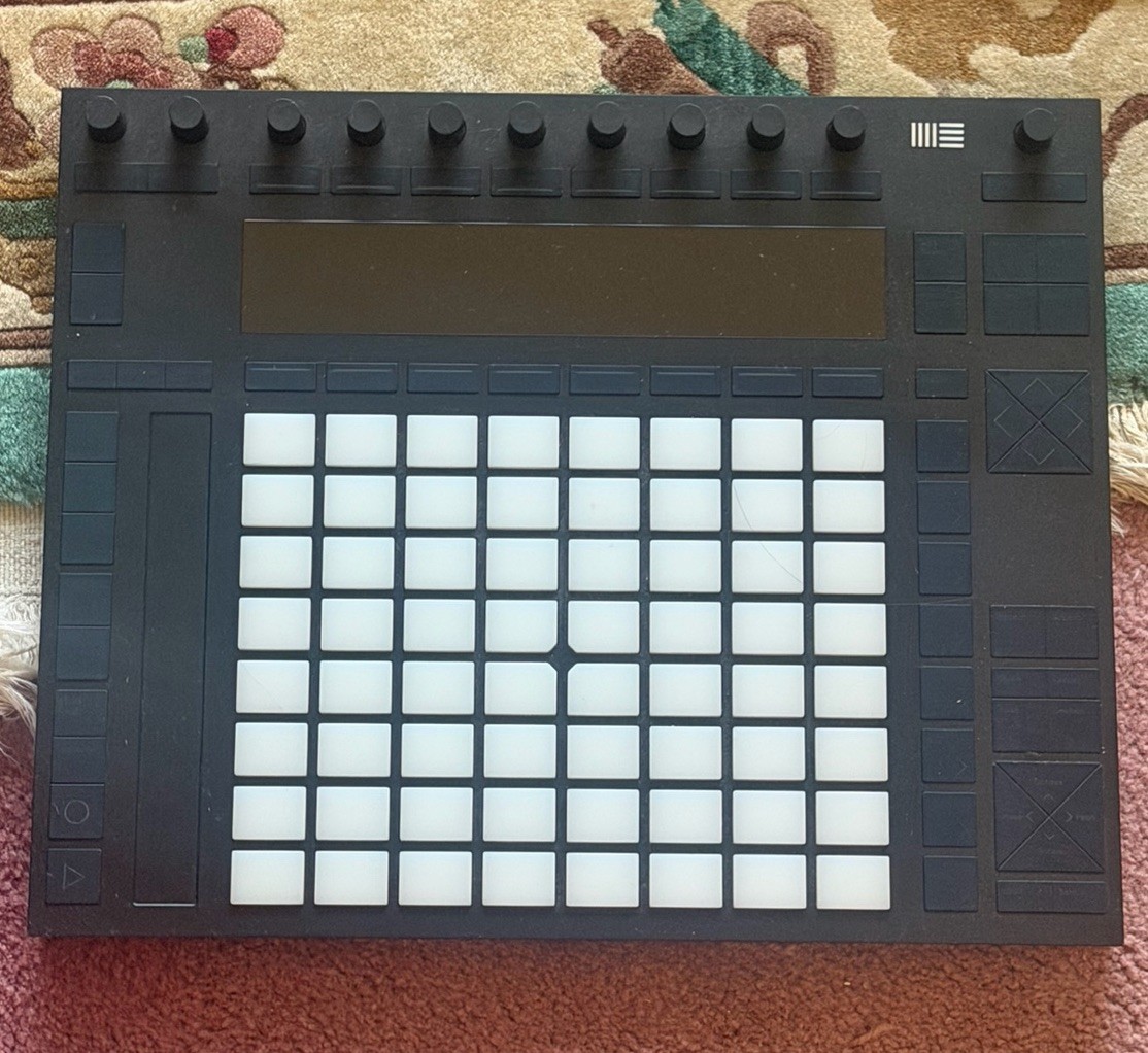 Ableton Push 2 DAW Controller 64-Pad Grid Display Rotary Encoders USB Pedal