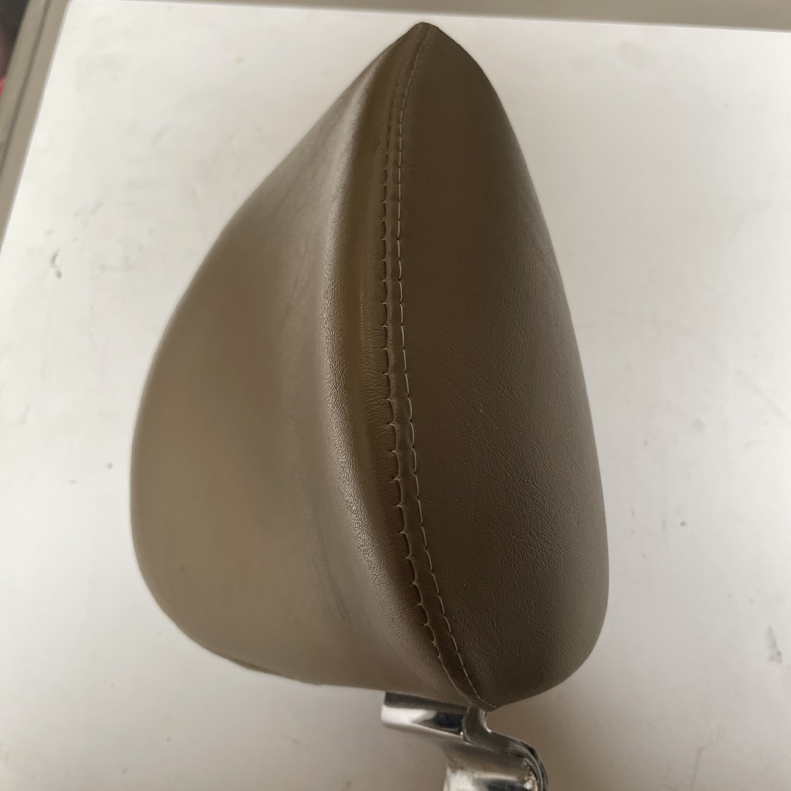 Dental Chair Headrest Assembly *beige*