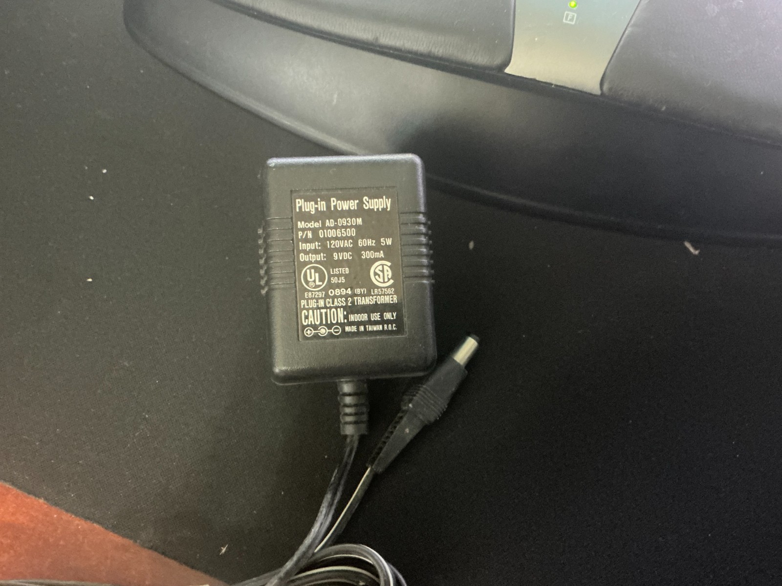 AD-0930M 9V DC 300mA Plug-In Power Supply Adapter