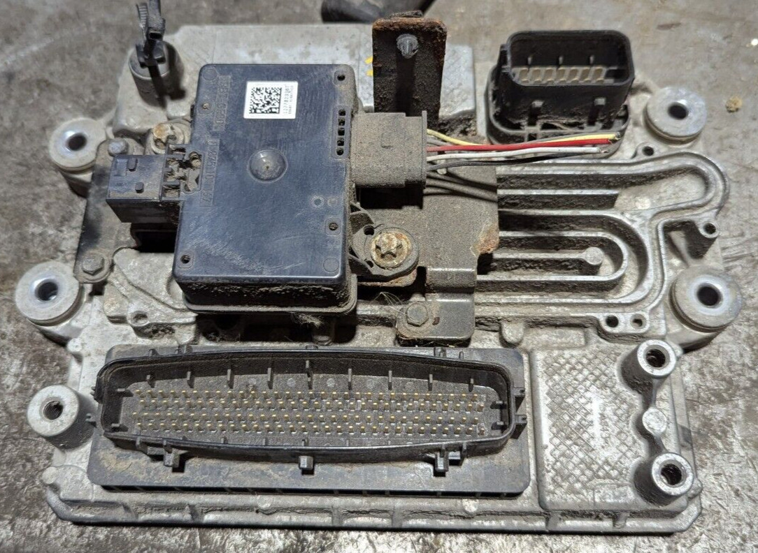 A 000 446 59 54 005 Detroit Diesel DD15 Aftertreatment Control ECM Computer Used