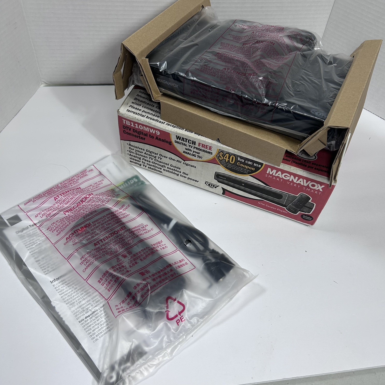 NEW DTV Digital Magnavox To Analog TV Converter TB110MW9A FAST SHIPPING