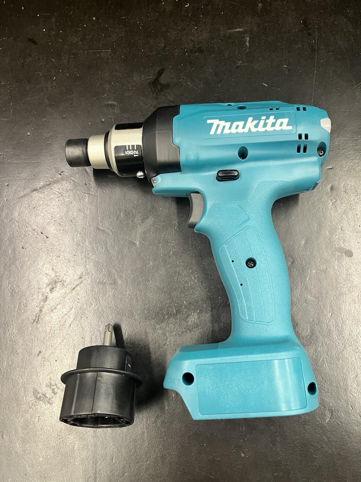Makita Dft085fmz Precision Cordless Screwdriver 3-8 Nm 900 Rpm 14.4v Tool Only