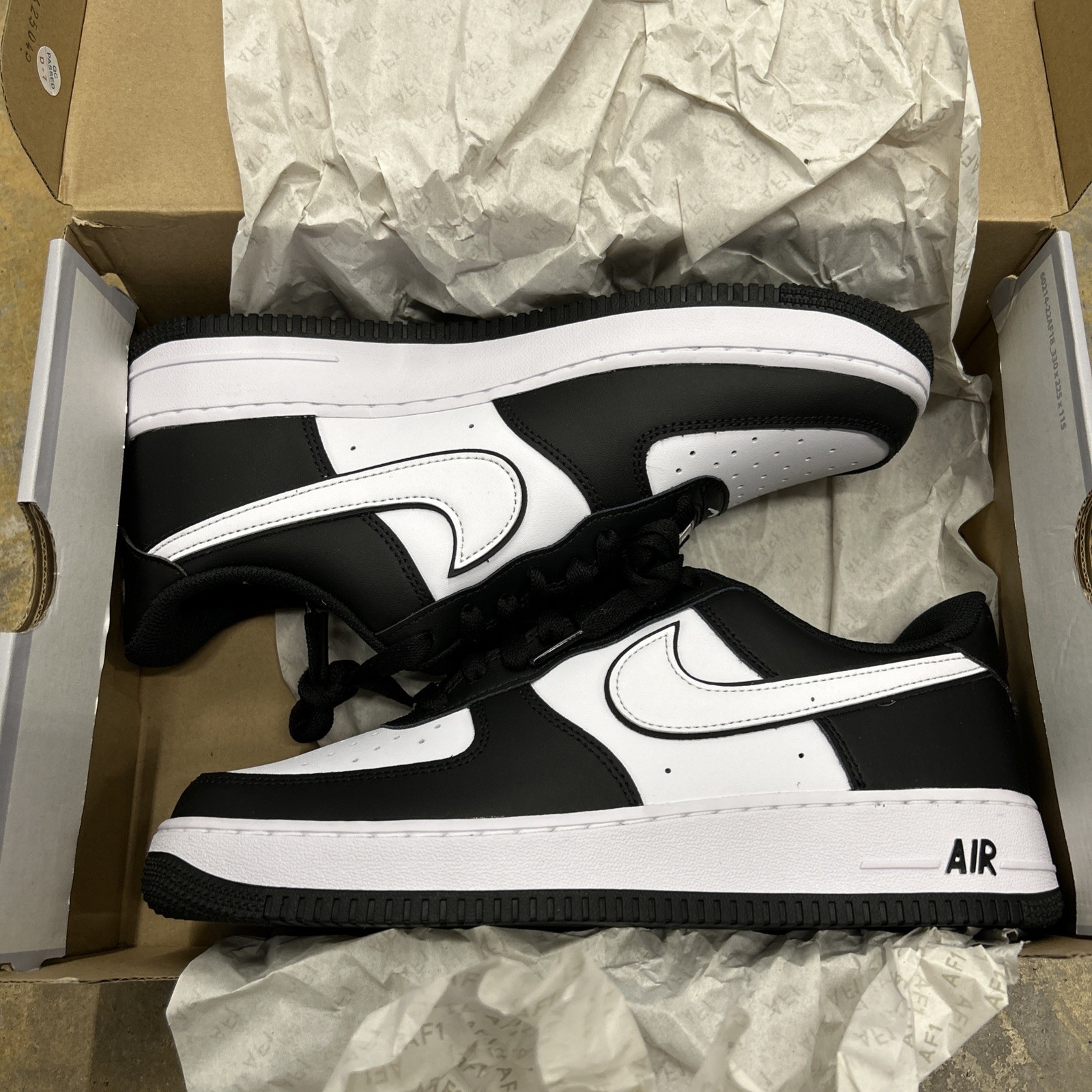 Nike Air Force 1 '07 Black/White Panda DV0788-001 Men’s Size 15 NIB