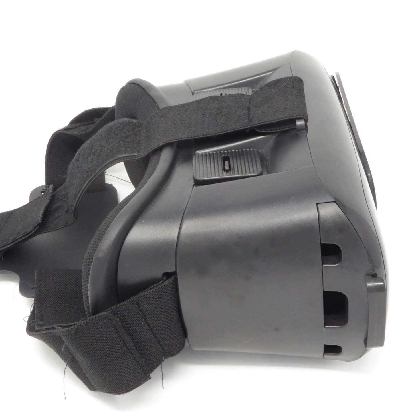 ART+VISION Virtual Reality Headset