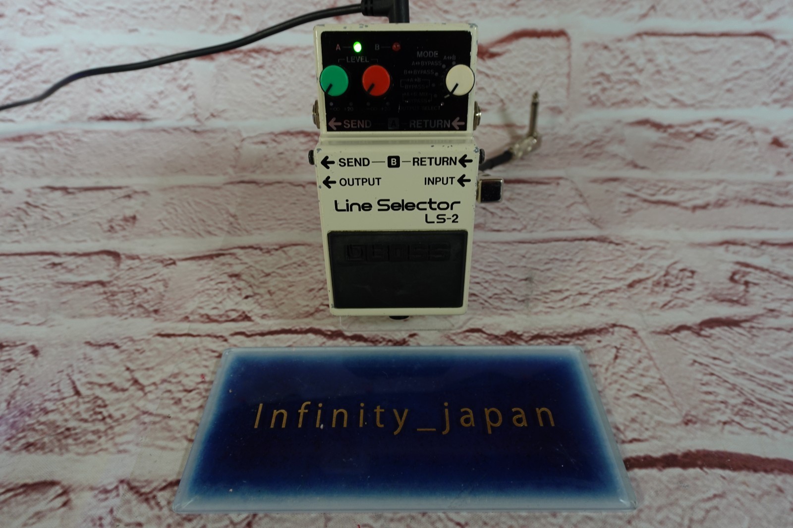 Boss LS-2 Line Selector Guitar Effect Pedal fast ship from japan unit only