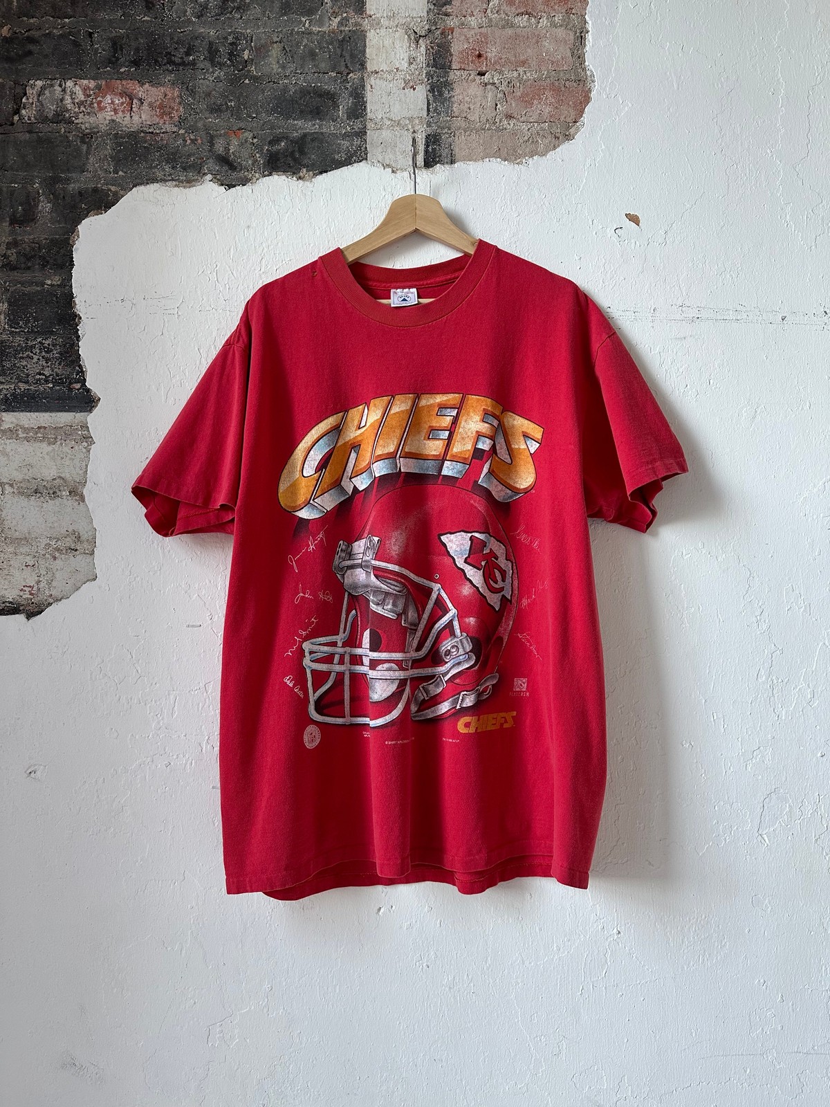 Rare Kansas City Chiefs Helmet Rare Design T shirt Retro tee Unisex HN4903