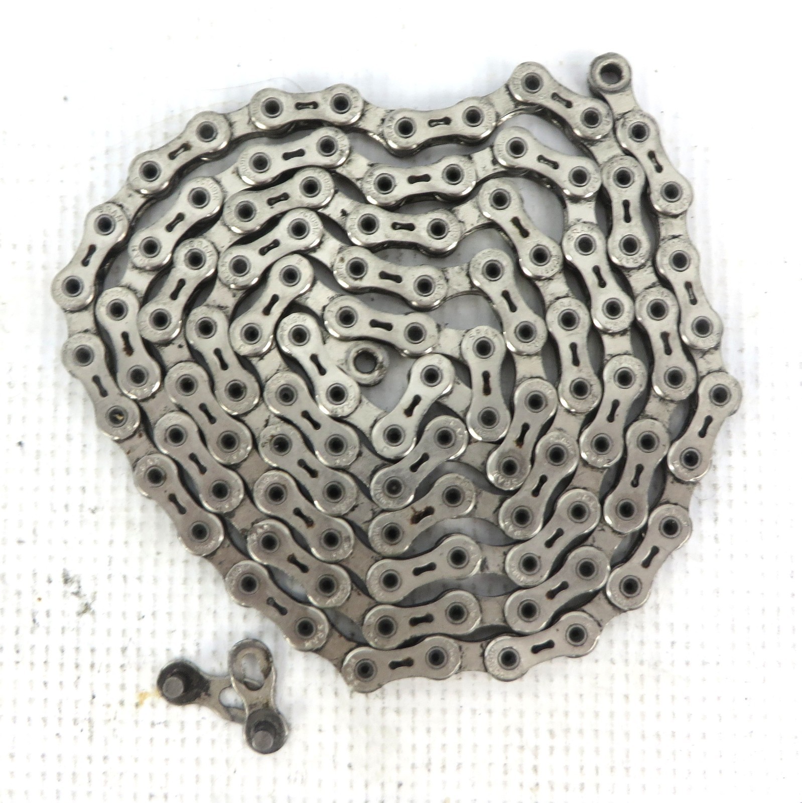 SRAM PC-1091R 10 SPEED CHAIN W/Powerlink Hollow Pin Bike .30 Wear 242g 106 Links