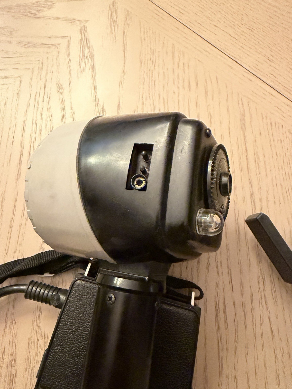 Singer Graflex Strob 250 Handle Mount Strobe and Battery Box