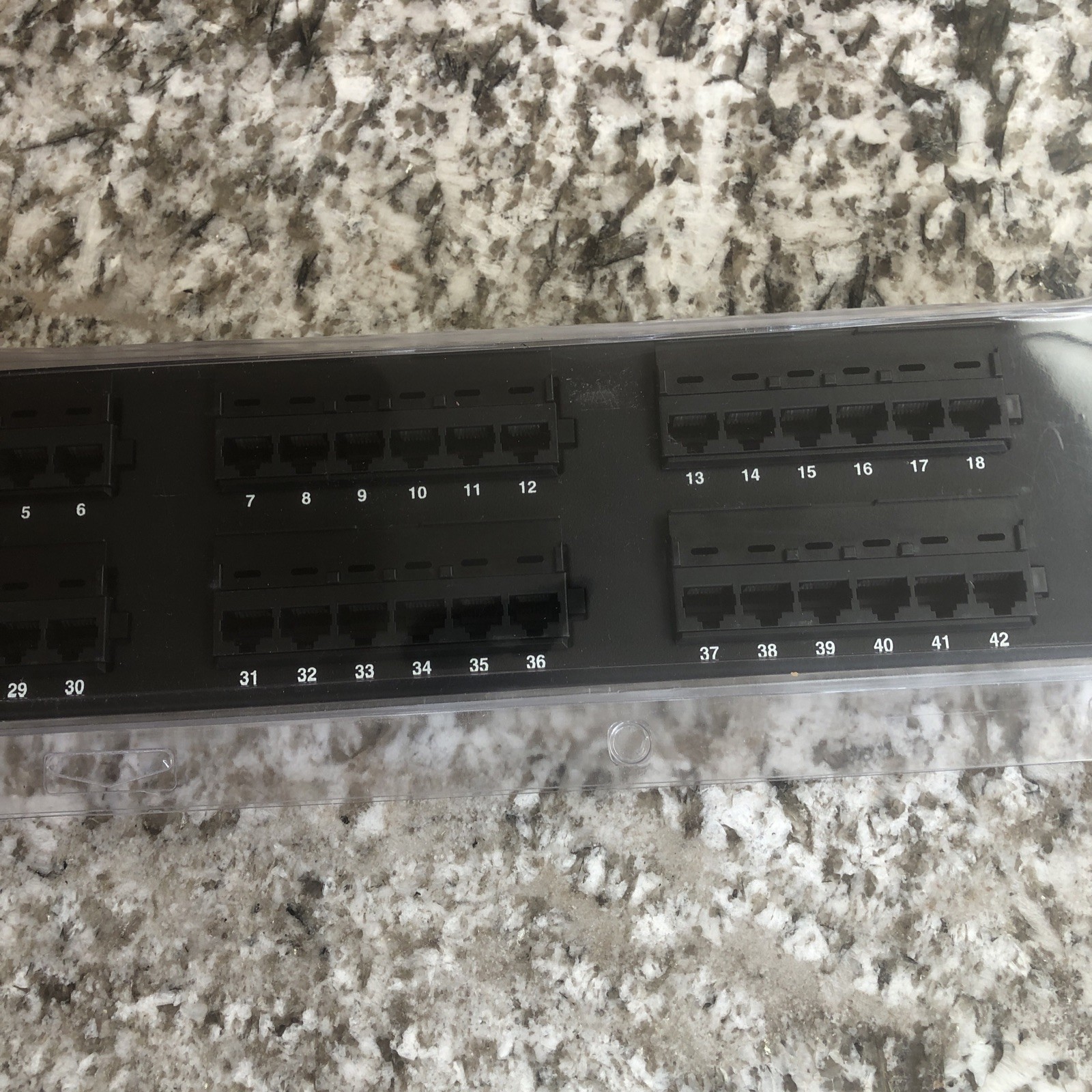 Genuine Tyco Electronics 406331-1 Netconnect Systems Cat 5e Patch Panel 48 Port