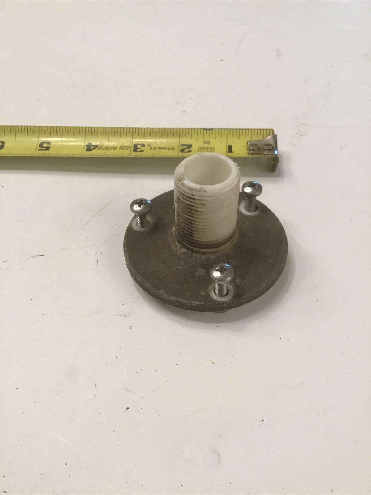 Garmin GPS Chart Plotter ANTENNA SCREW ON BASE Only Replacement part 182c