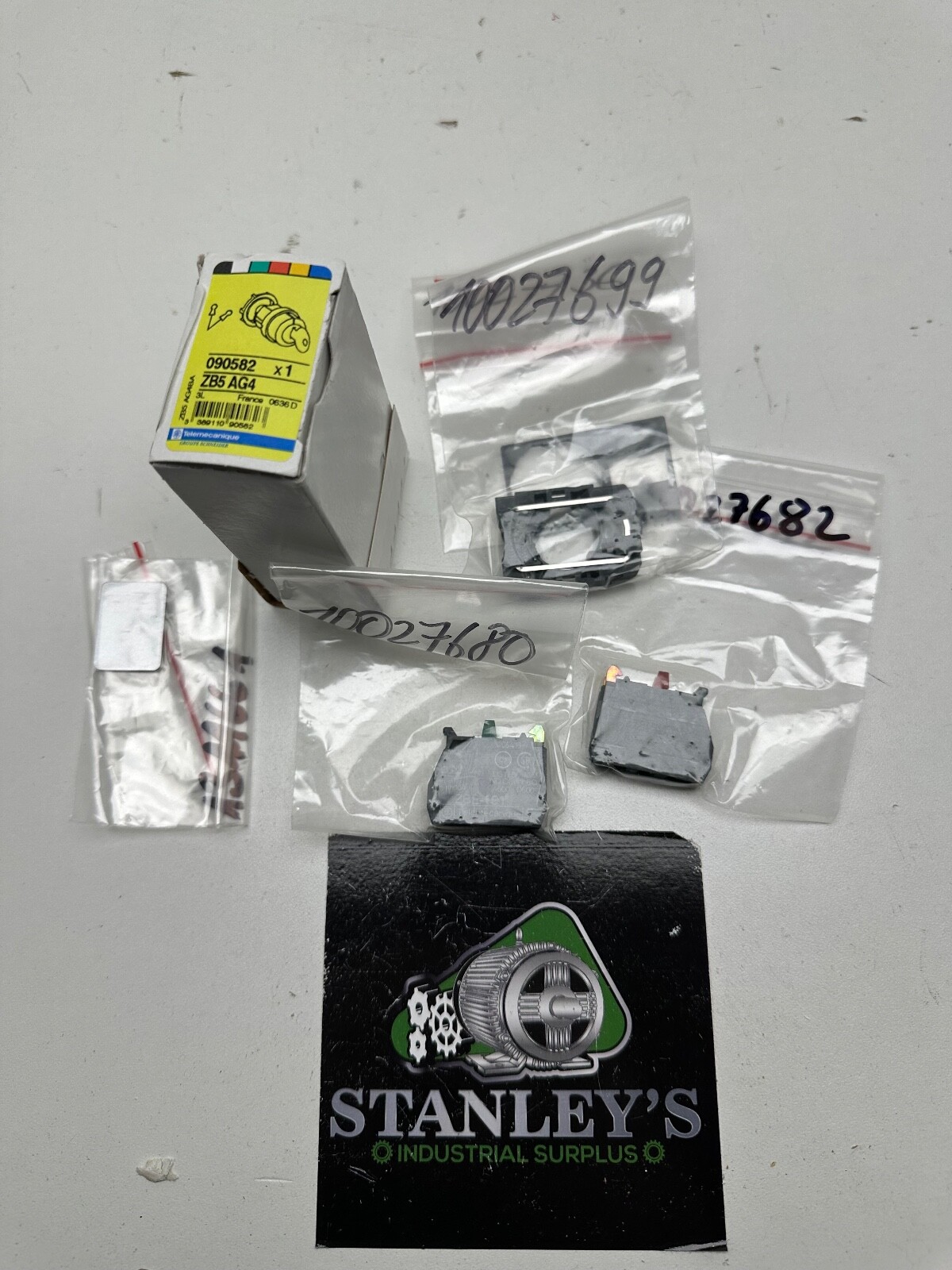 Telemecanique ZB5 AG4 Selector Switch New