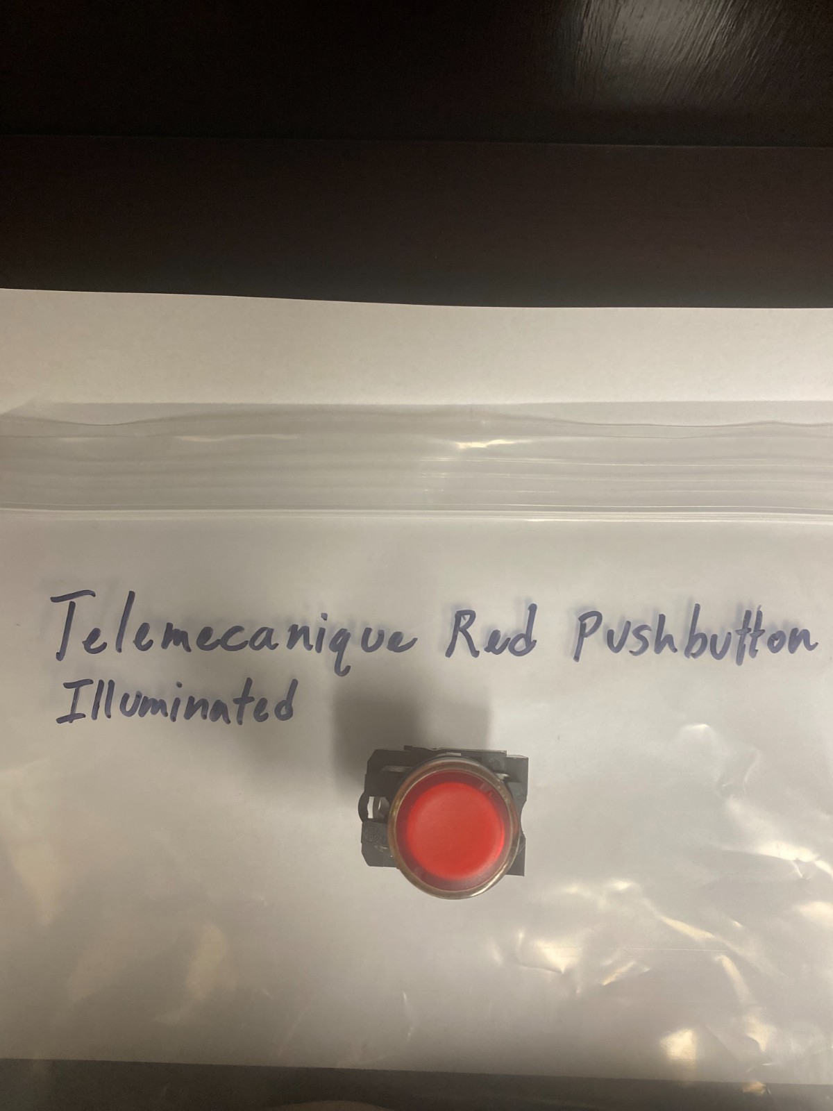 Telemecanique Illuminated E‑Stop Push Button Switch - Red