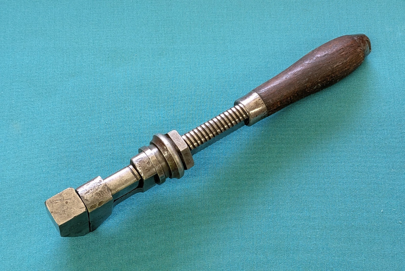 1900's Bemis & Call Co. No. 37 Nut/Monkey Wrench 10" Wood Handle Merrick Pattern