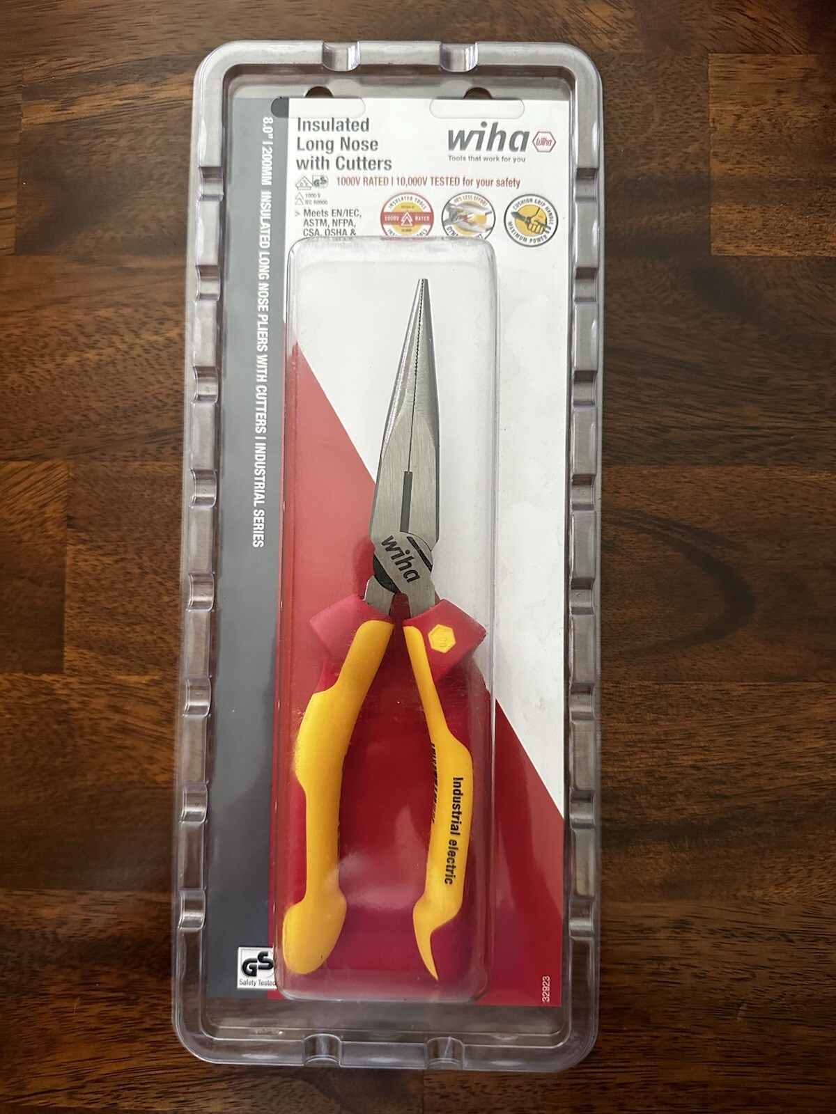 Wiha Insulated Long Nose With Cutters