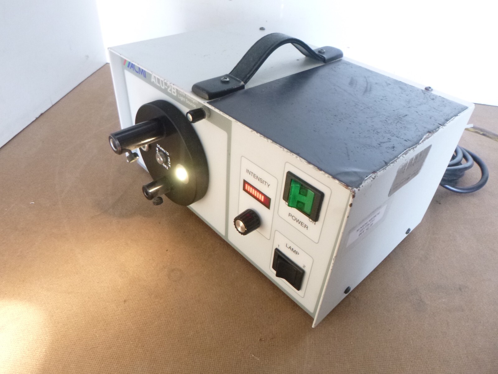 CIRCON ACMI ALU-2B Halogen Light Source