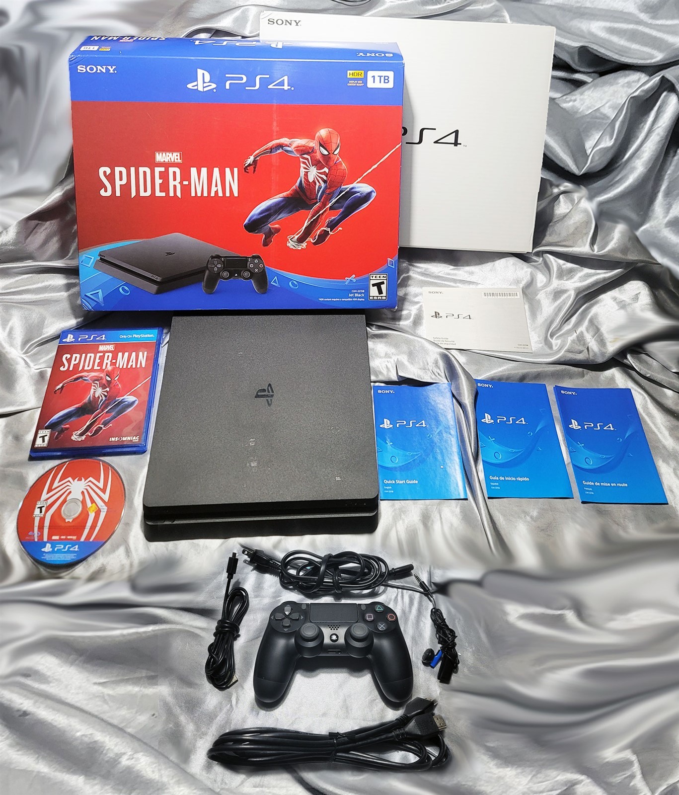 SONY PS4 VIDEO GAMESYSTEM SPIDER-MAN BUNDLE CUH-2215B BLACK 1TB LOW FIRMWARE!