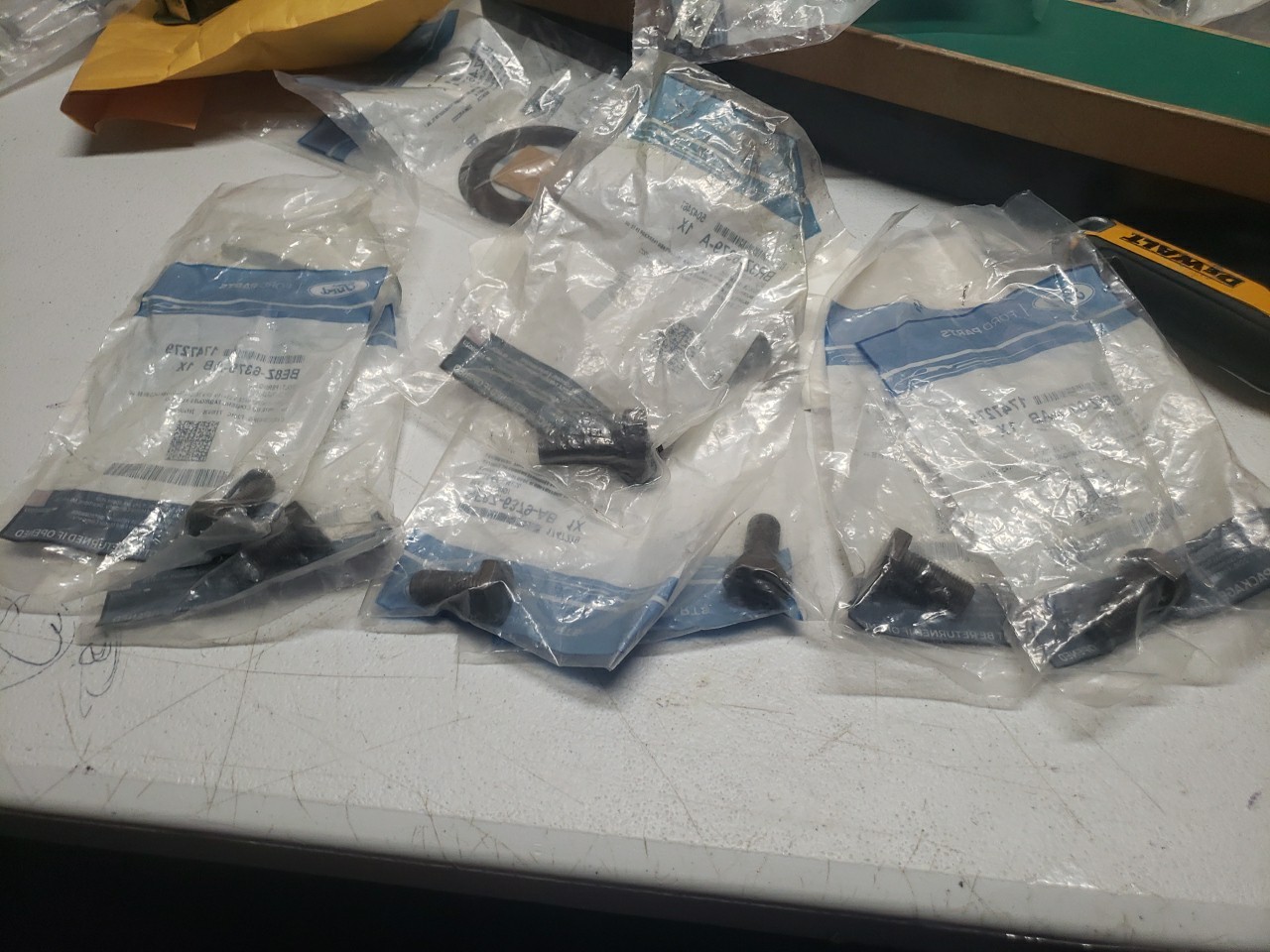 2011-17 Ford Mustang Flywheel Bolts Lot Of 7 BR3Z-6379-A NEW OEM