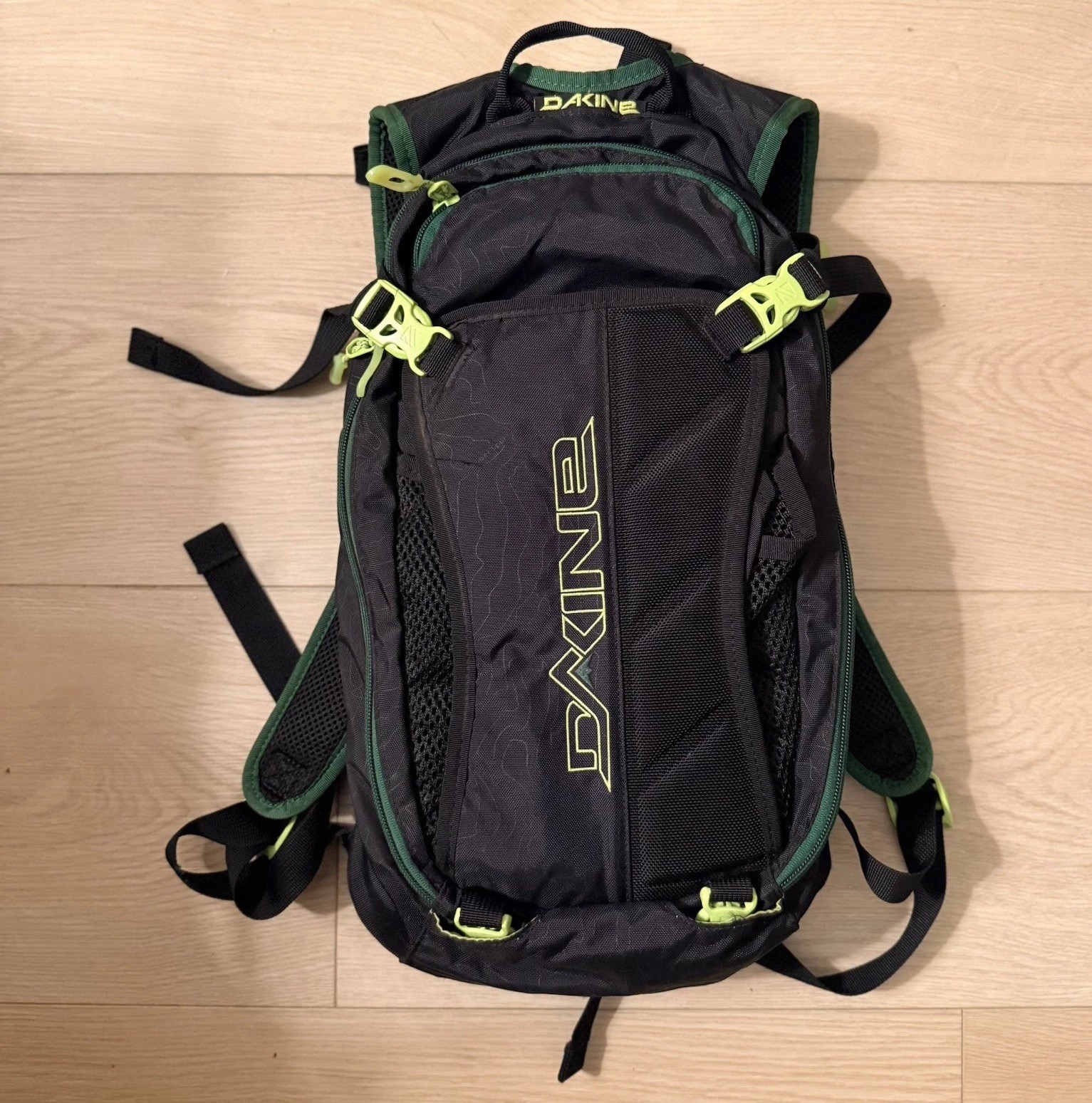 DAKINE Drafter Hydration Backpack 0-5L Black/Green