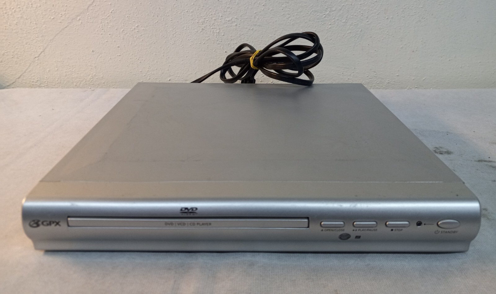 GPX D1816 DVD PLAYER - Working - No Remote