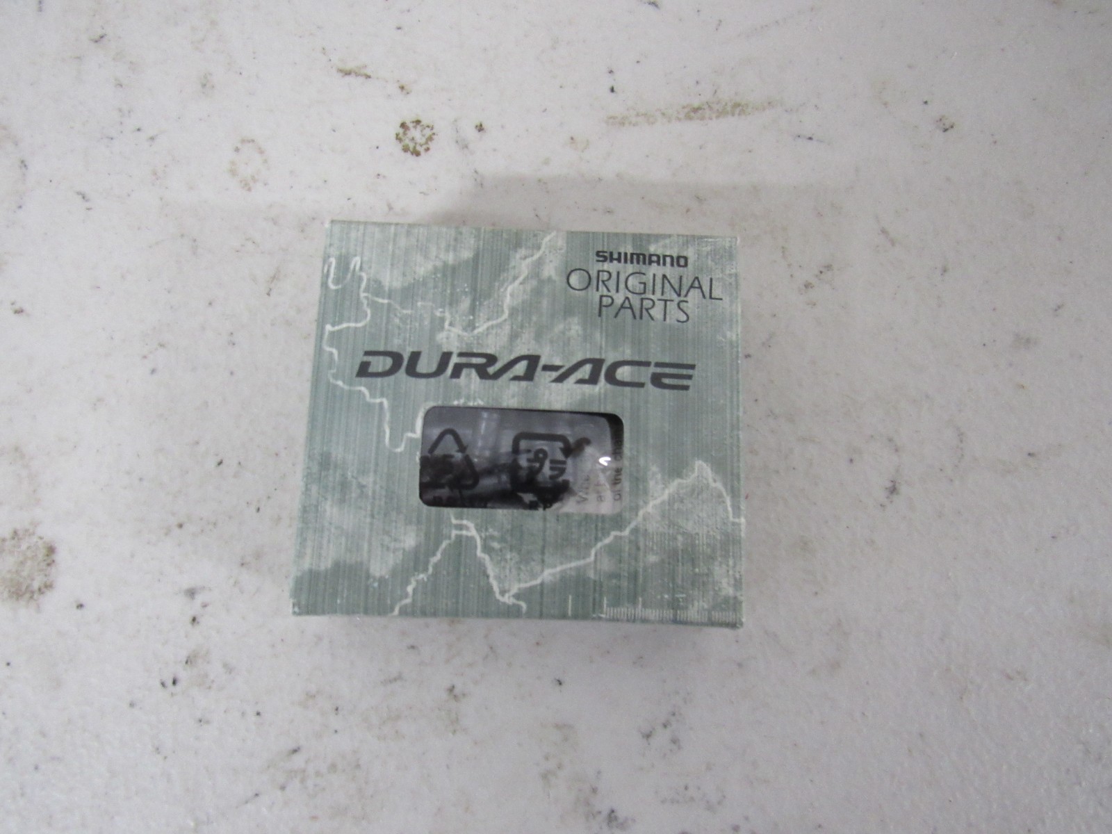 Shimano 10-Speed Chain Connecting Pins Dura-Ace / Ultegra CN-7800 50-Pack Box