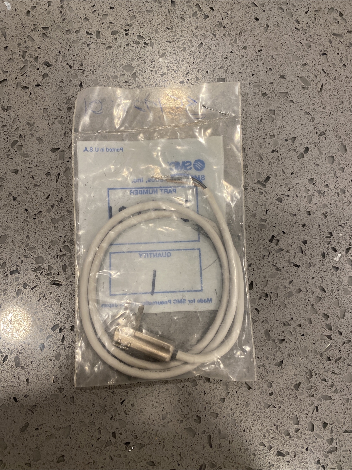 New SMC D-S791 DS791 AUTO SWITCH  w/ warranty Free Shipping
