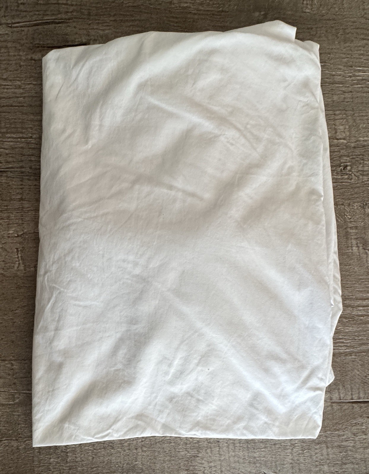 L.L.Bean Queen Fitted Sheet 100% Cotton White Solid, 2 Small Stains 60"X80"+15".
