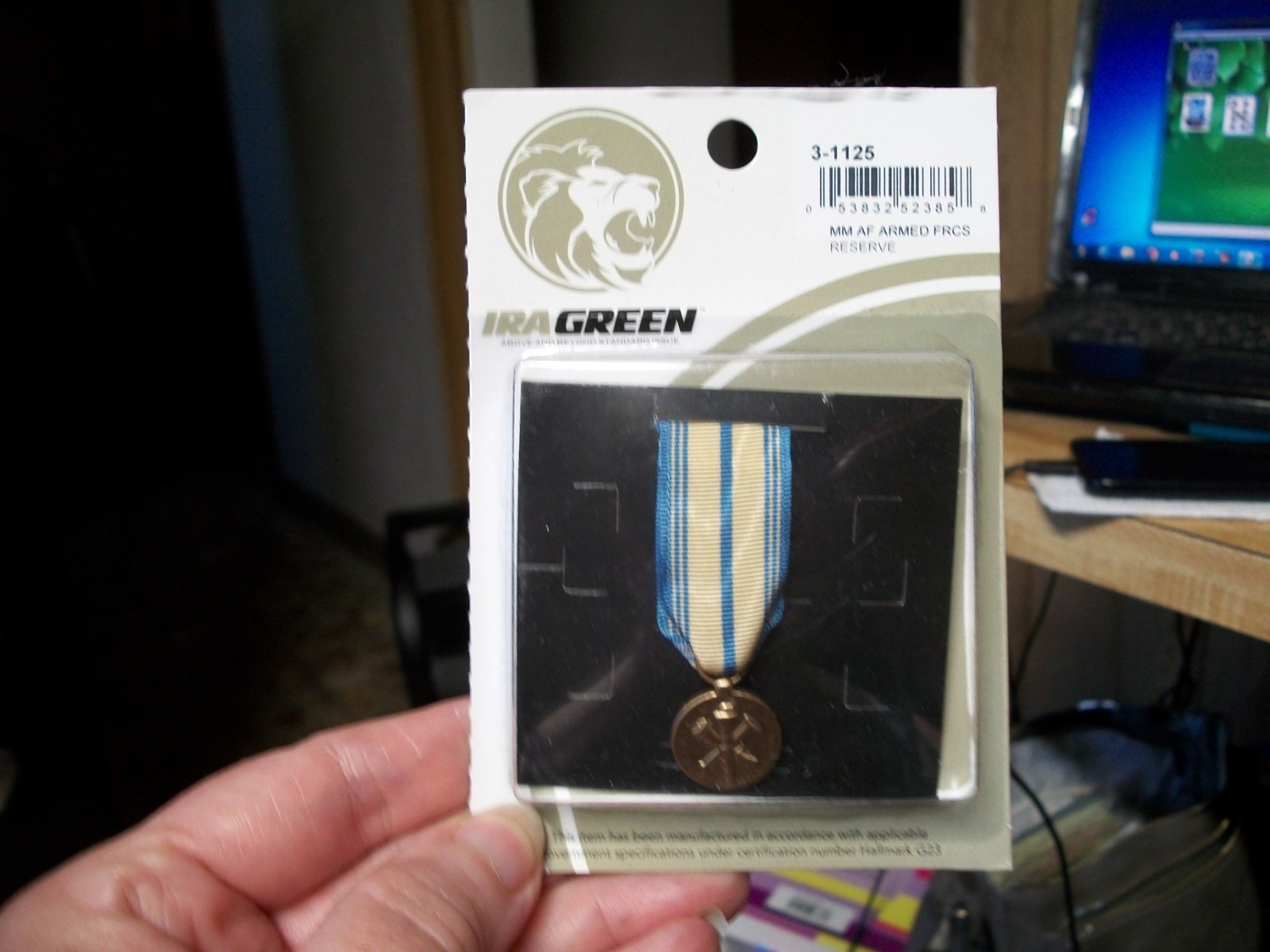 U.S. ARMED FORCES RESERVE AIR FORCE -  MINIATURE MINI MEDAL