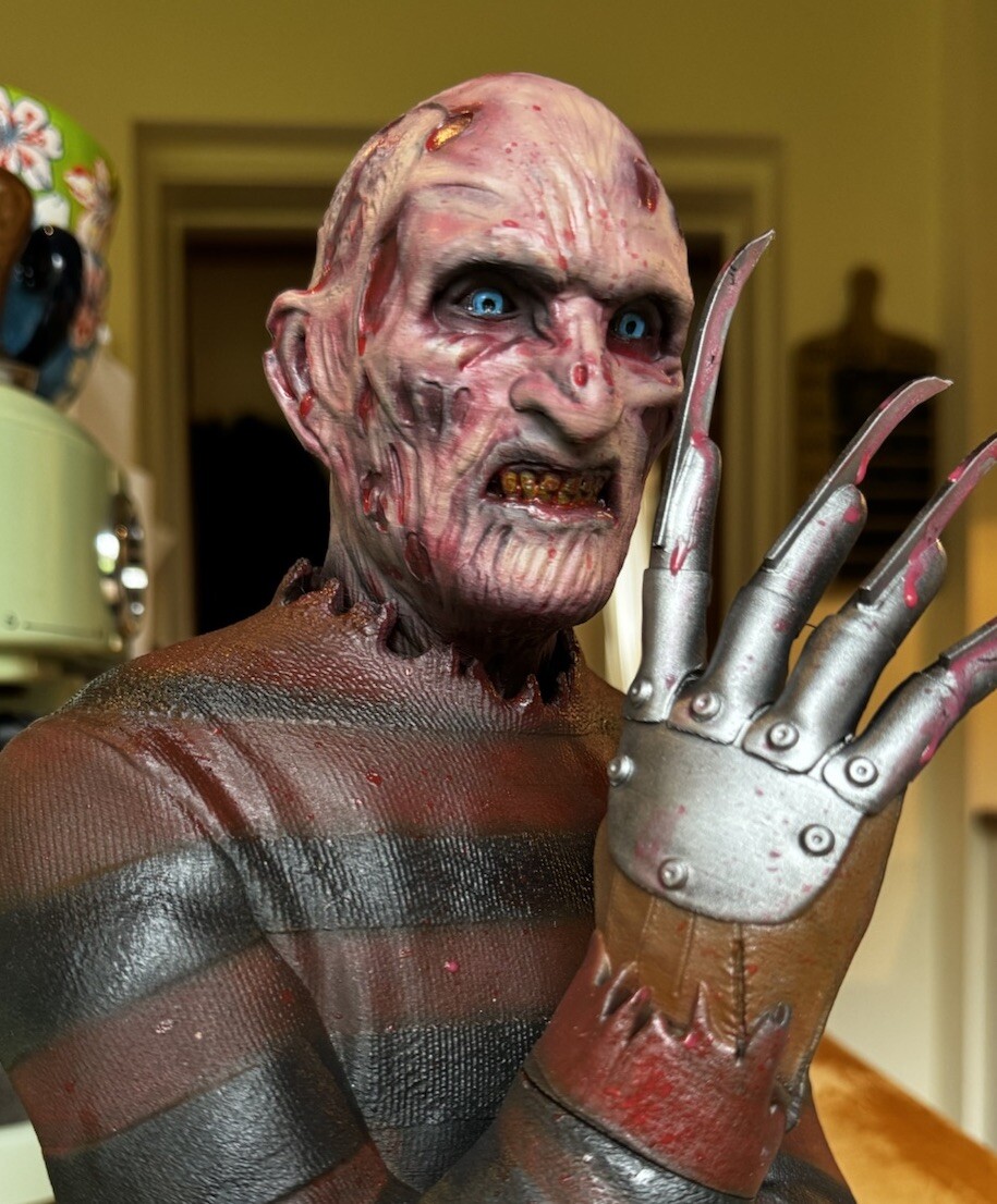 Freddy Krueger Deluxe Bust - Hand painted - Halloween - Special edition
