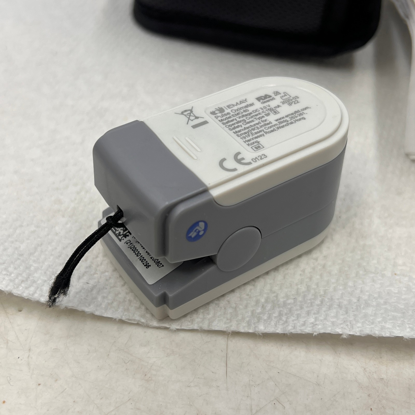 EMAY Pulse Oximeter SpO2/Pulse Record While You Sleep And Workout EMO-80