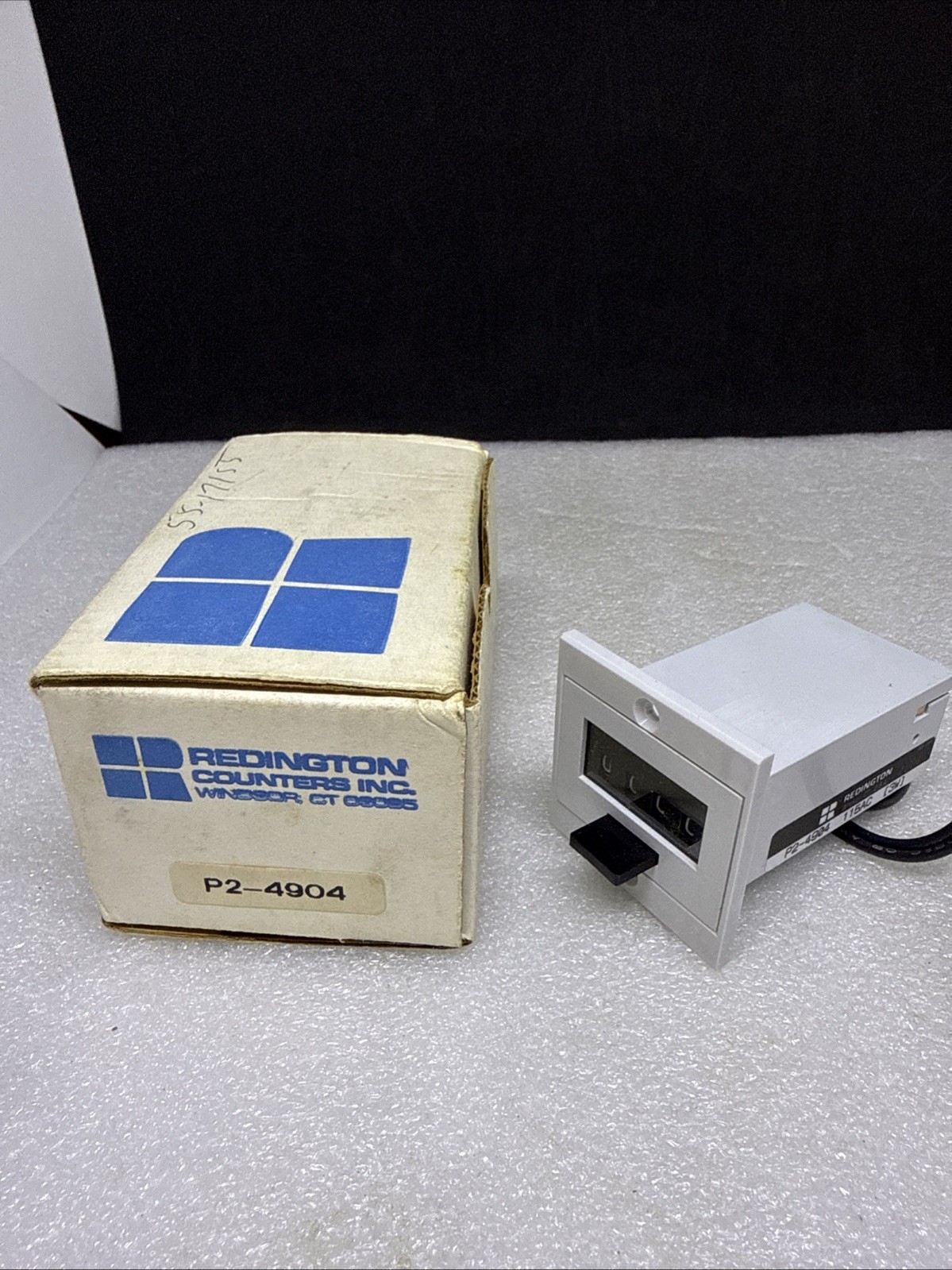 Redington P2-4904 Electromechanical Counter 4-Digit 115V NIB
