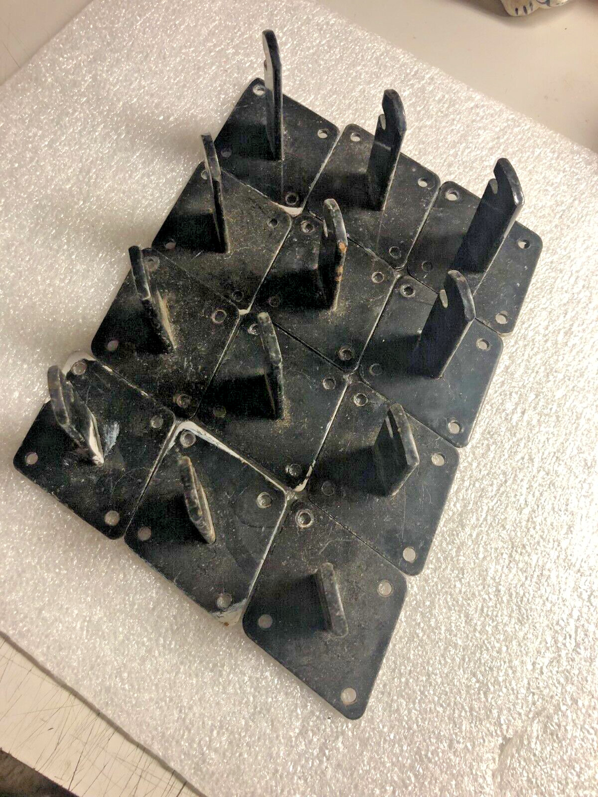 GRIDRACK WALL MOUNT BRACKET BLACK QTY 12 2" ON CENTER EXCELLENT CONDITION