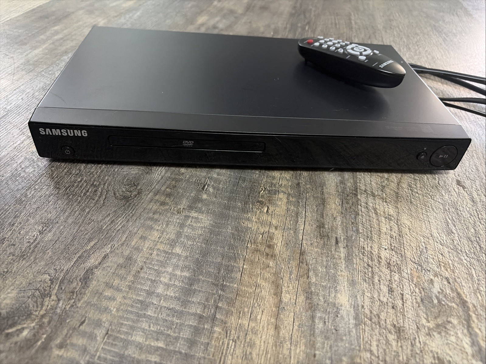 Samsung DVD Player Model DVD-P191 With Remote Tested Working