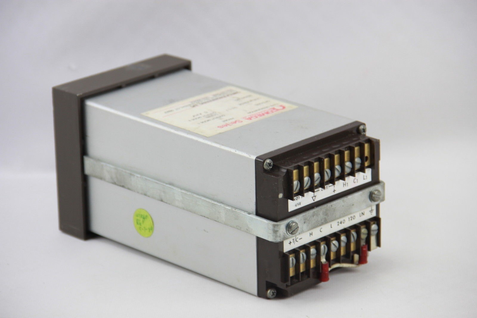 Omega 1612-3-0-899C Microprocessor Temperature Controller/Counter 120-240V