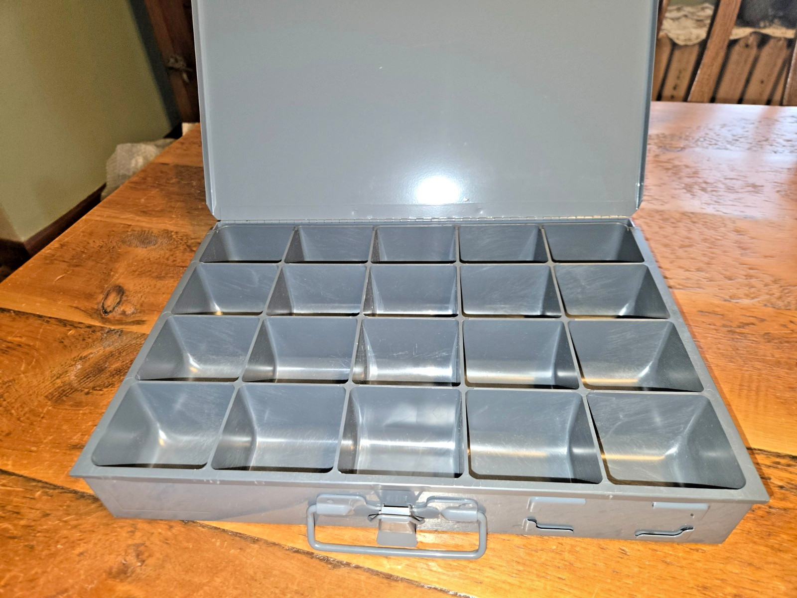 Durham 111-04-Classc, (20) Compartment Small Parts Storage Box - 9-1/4"x 13-1/4"