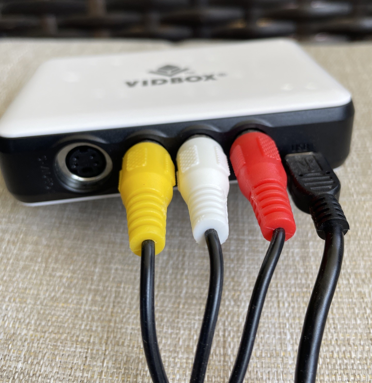 Vidbox VCDE8 Video Conversion VHS Beta 8mm Camcorder Tapes Convert to DVD for PC