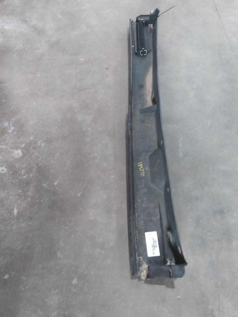 For 2013 VOLVO VNL COWL N/A ,  MN