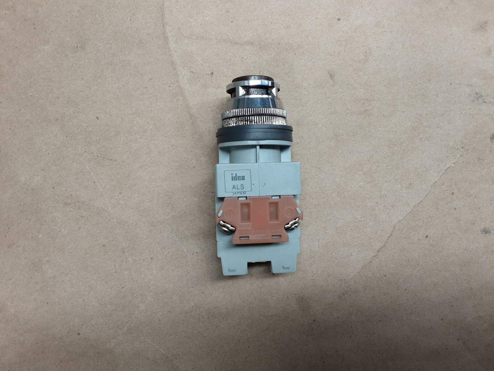 Idec ALS Push Button, Momentary, red, Illuminated #2003I50*AD
