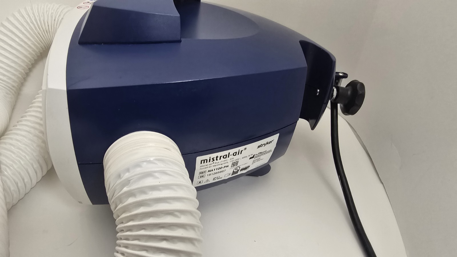Stryker Mistral-Air Plus MA1100-PM System Crack on case