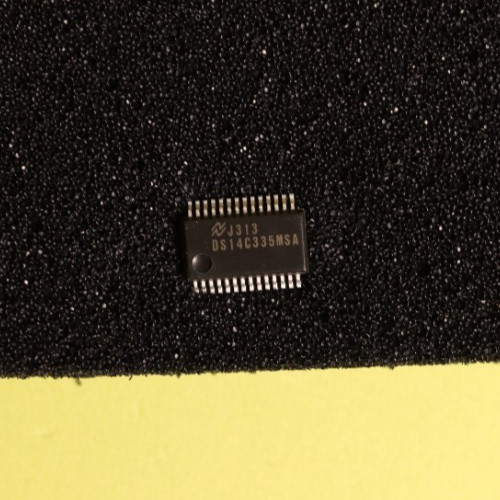DS14C335MSA  National Semiconductor NOS Transceiver 3/5 Full RS232 28-SSOP