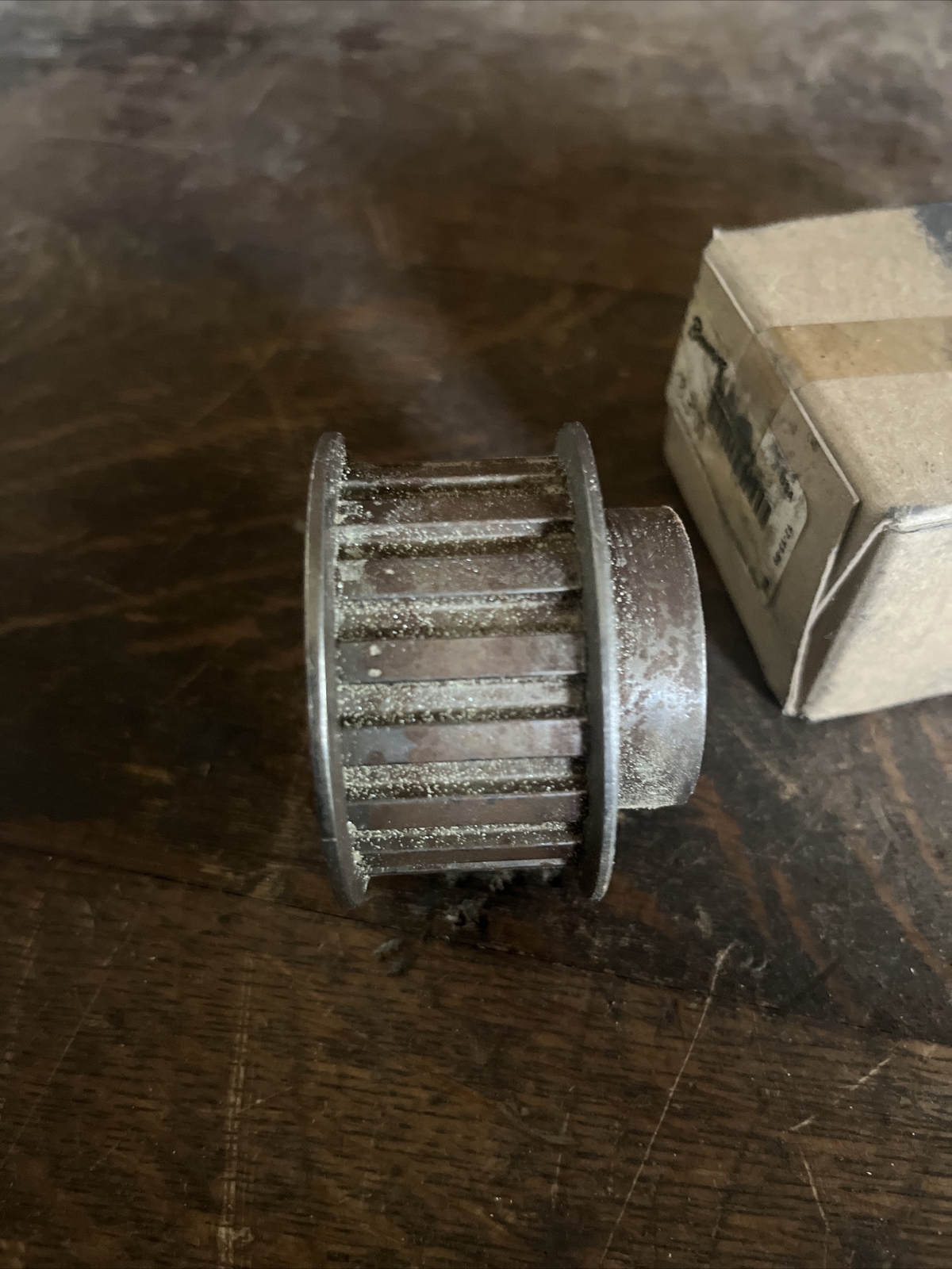 NOS BROWNING 18LB100 Bushing Timing Belt Pulley