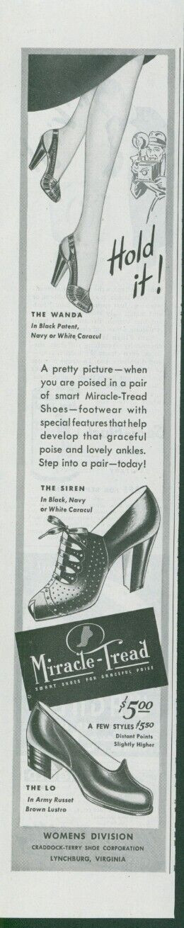 1945 Miracle Tread Shoes Graceful Poise Lovely Ankles Pretty Picture Ad LHJ6