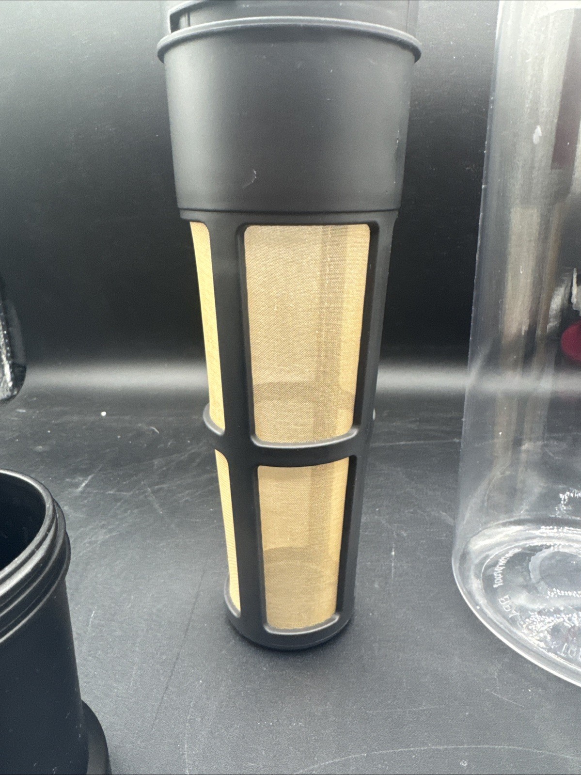 Takeya 2 Quart Cold Brew Coffee/Iced Tea Maker/Fruit Infuser Pitcher